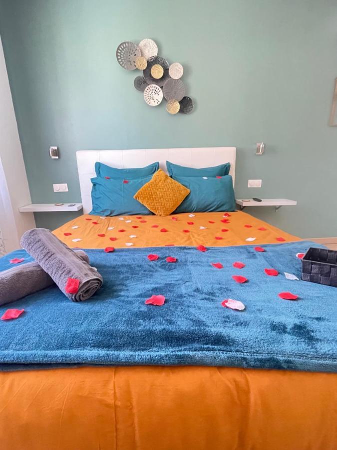Le Bourget - Suite Romantique Narbonne Exterior photo